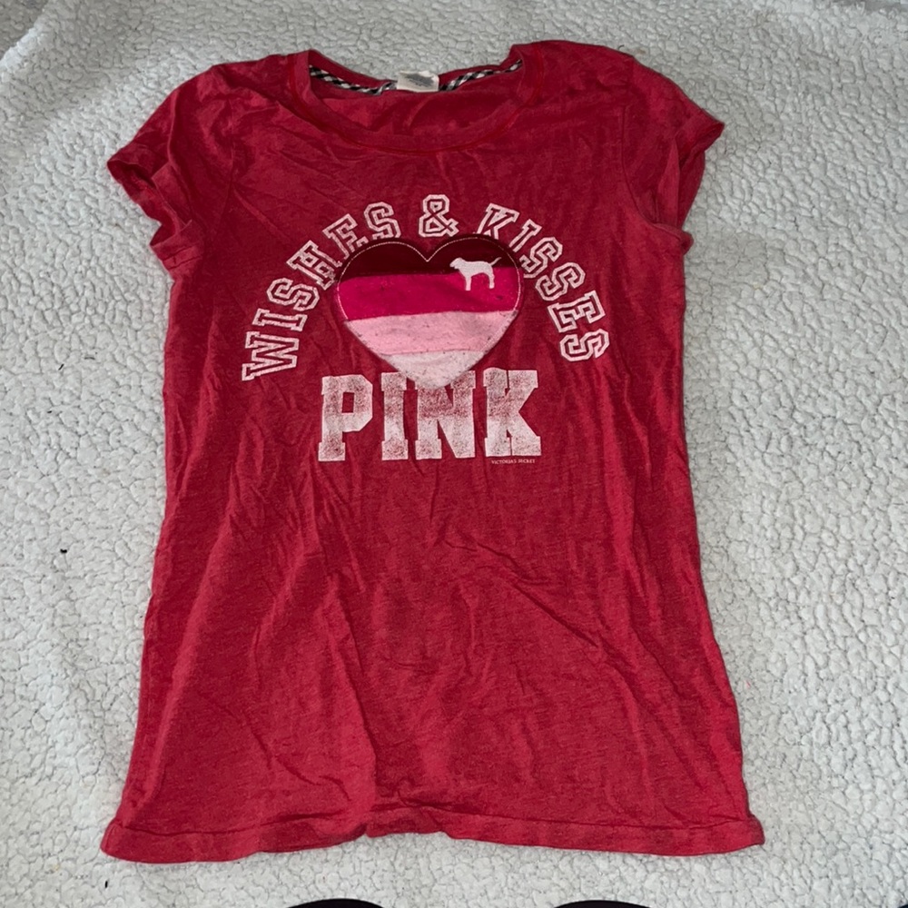 PINK women’s T-shirt. Size: Medium